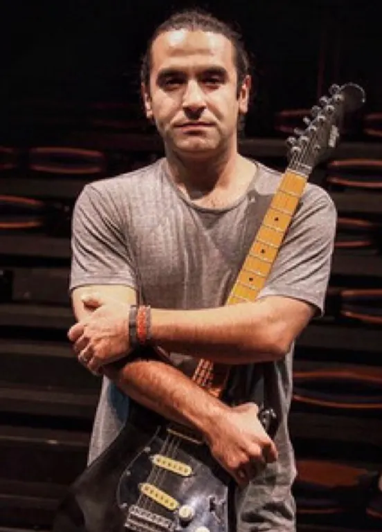 Kiarash Etemadseifi, guitar teacher at Azars’ Music School