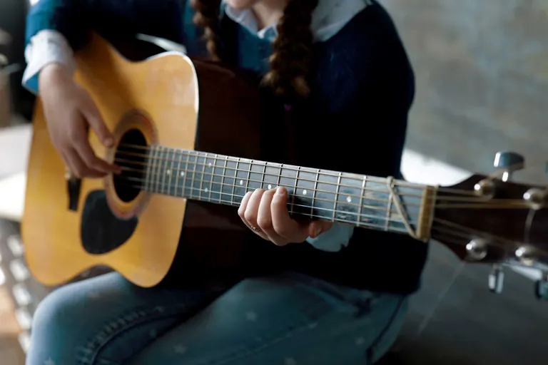 RCM Guitar lessons | Azars' Music School